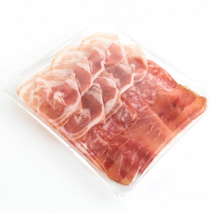 Fine mixed cold cuts with pancetta, speck and luganica